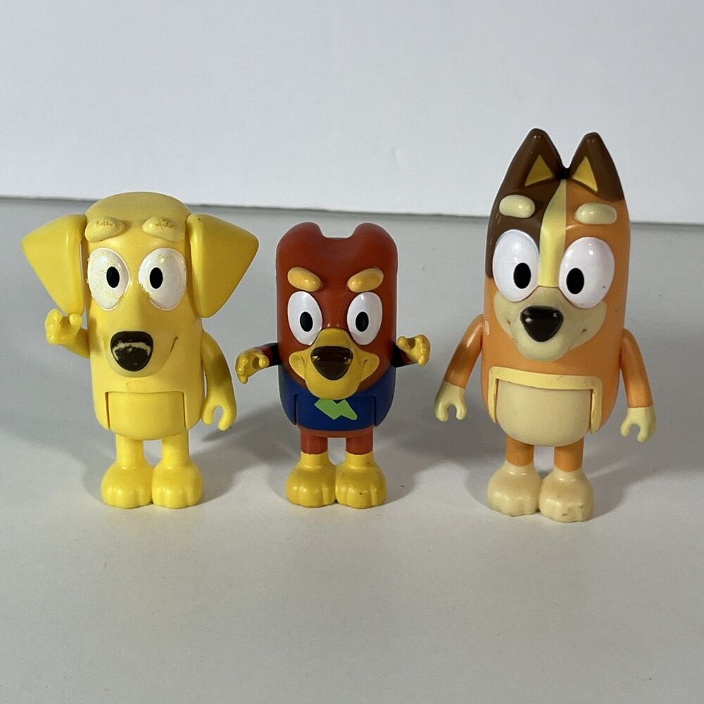 Bluey Chilli Mum Figure Moose Toys Dog Family